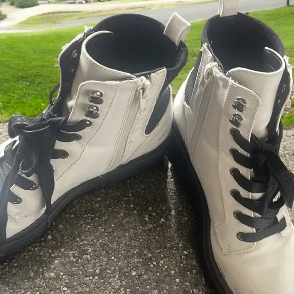 INDIGO REIN | Boots, size 7 - Picture 6 of 9